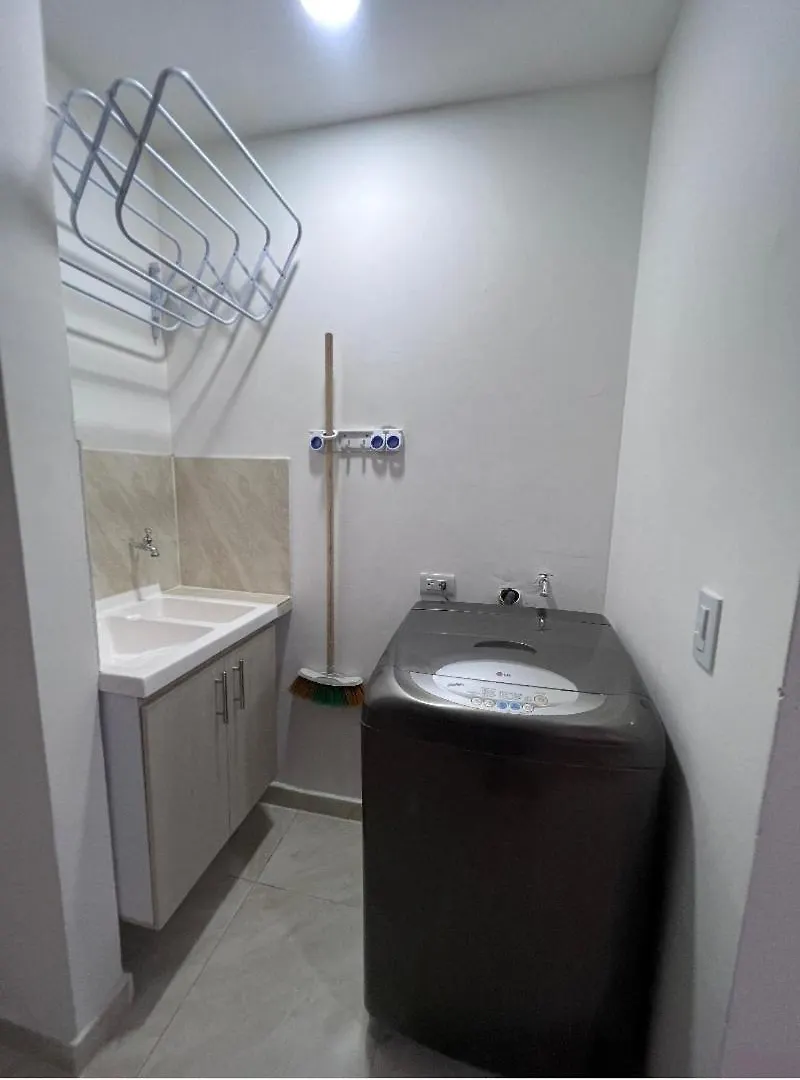 アパート 306 Confortable Y Lindo Apartamento カリ コロンビア
